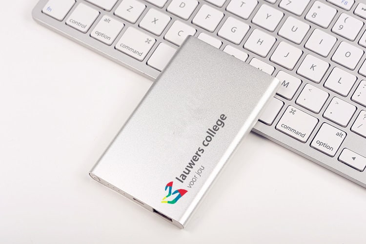 deluxe-slim-metal-powerbank-5000-mah-csg-lauwerscollege-en-easie.nl_.jpeg
